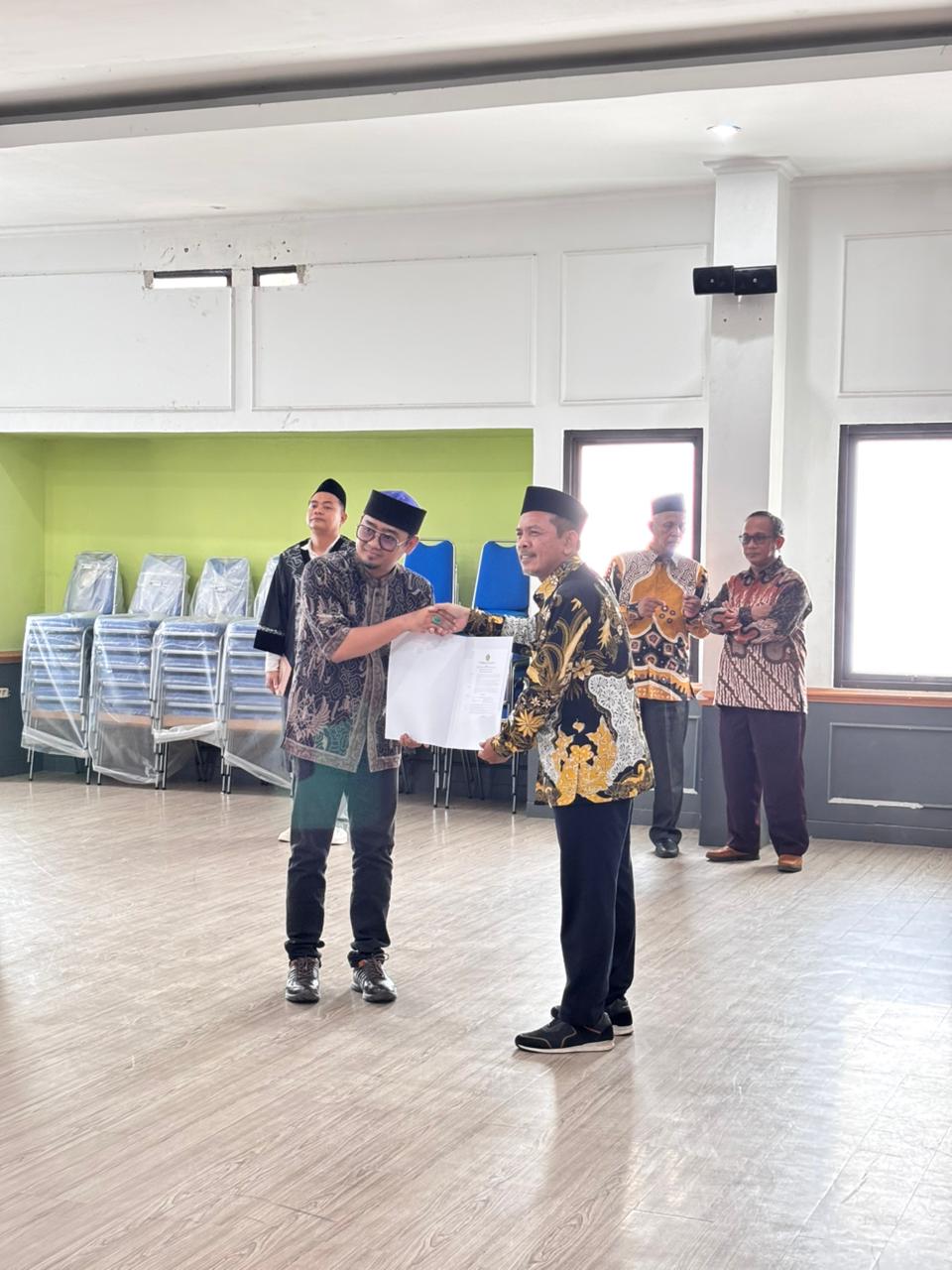 Perkuat Kualitas Guru Digital: Ketua Jurusan PPG UIN Cyber Cirebon Raih Gelar Associate Professor